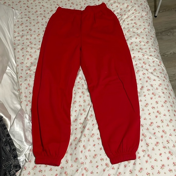 garage red sweatpants - Picture 1 of 2